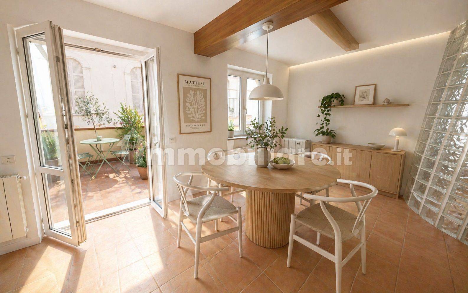 Four-Room Apartment in Pescara, Via Teramo - 3