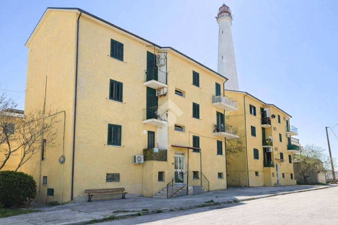 Třípokojový byt ve Vastu, Via Pennaluce