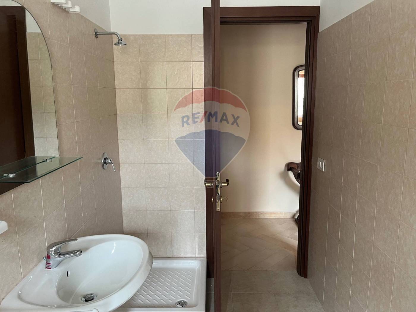 Two-Bedroom Apartment in Villetta Barrea - 2