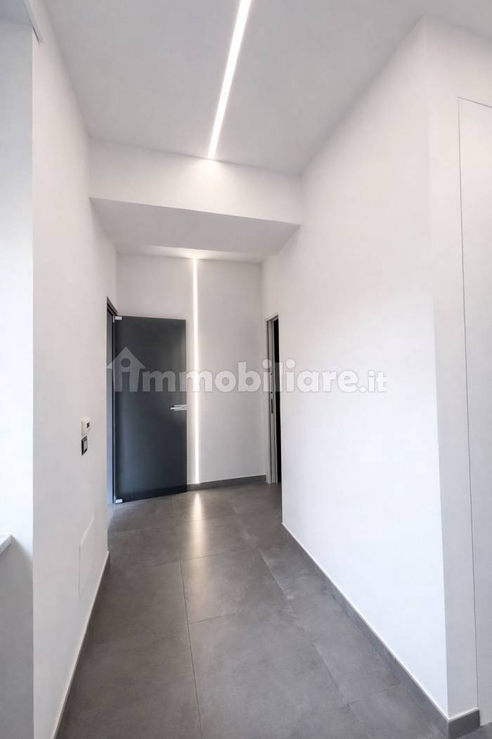 Čtyřpokojový byt s panoramatickou terasou v centru Scafati - 4