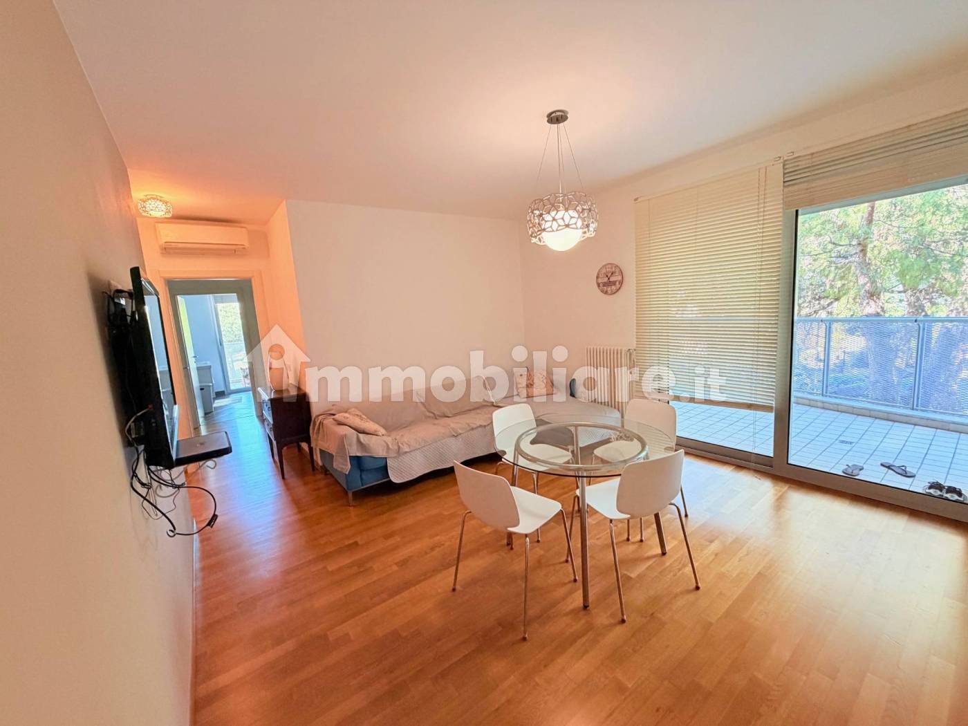 Two-Bedroom Apartment in Riccione, Parco Area - 4