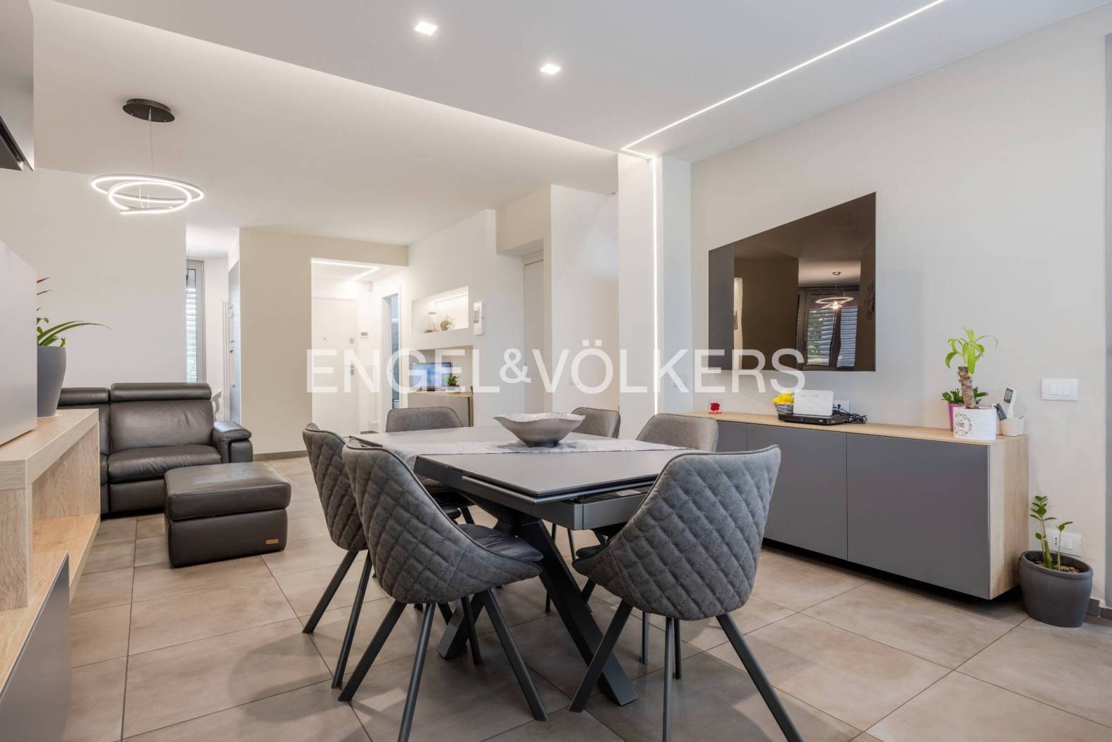 Renovated Semi-Detached Villa with Pool in Amola di Persiceto - 2
