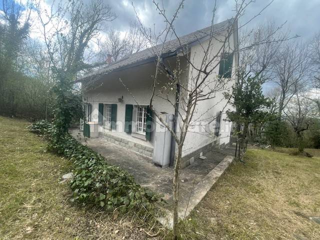 Detached Villa with Panoramic Garden in San Rocco di Monzuno - 2