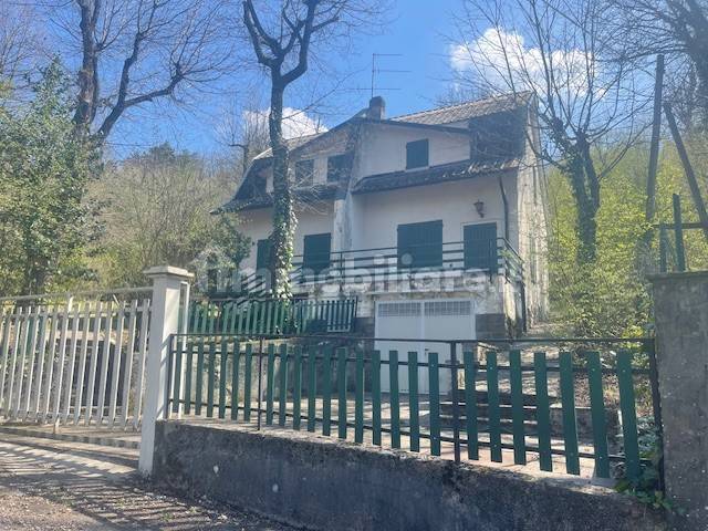 Detached Villa with Panoramic Garden in San Rocco di Monzuno - 3