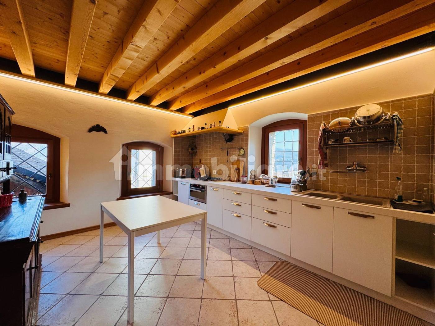 Renovated Villa with Garden in Mione di Ovaro - 5