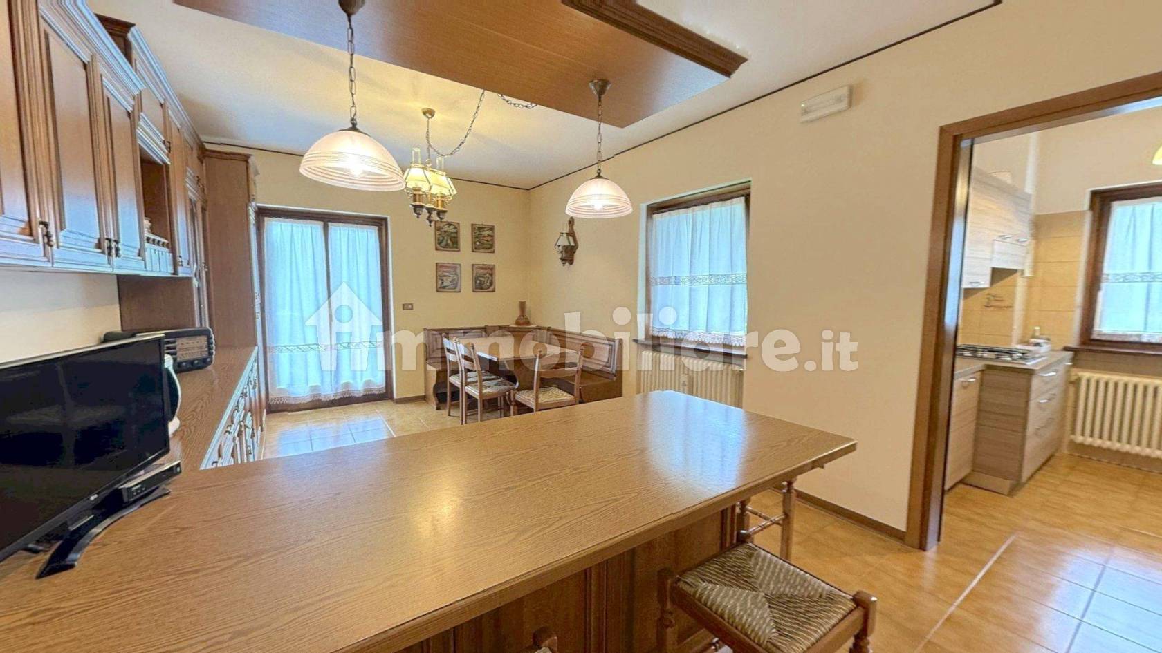 Large Three-Level Villa Surrounded by Greenery in Tarvisio - 5