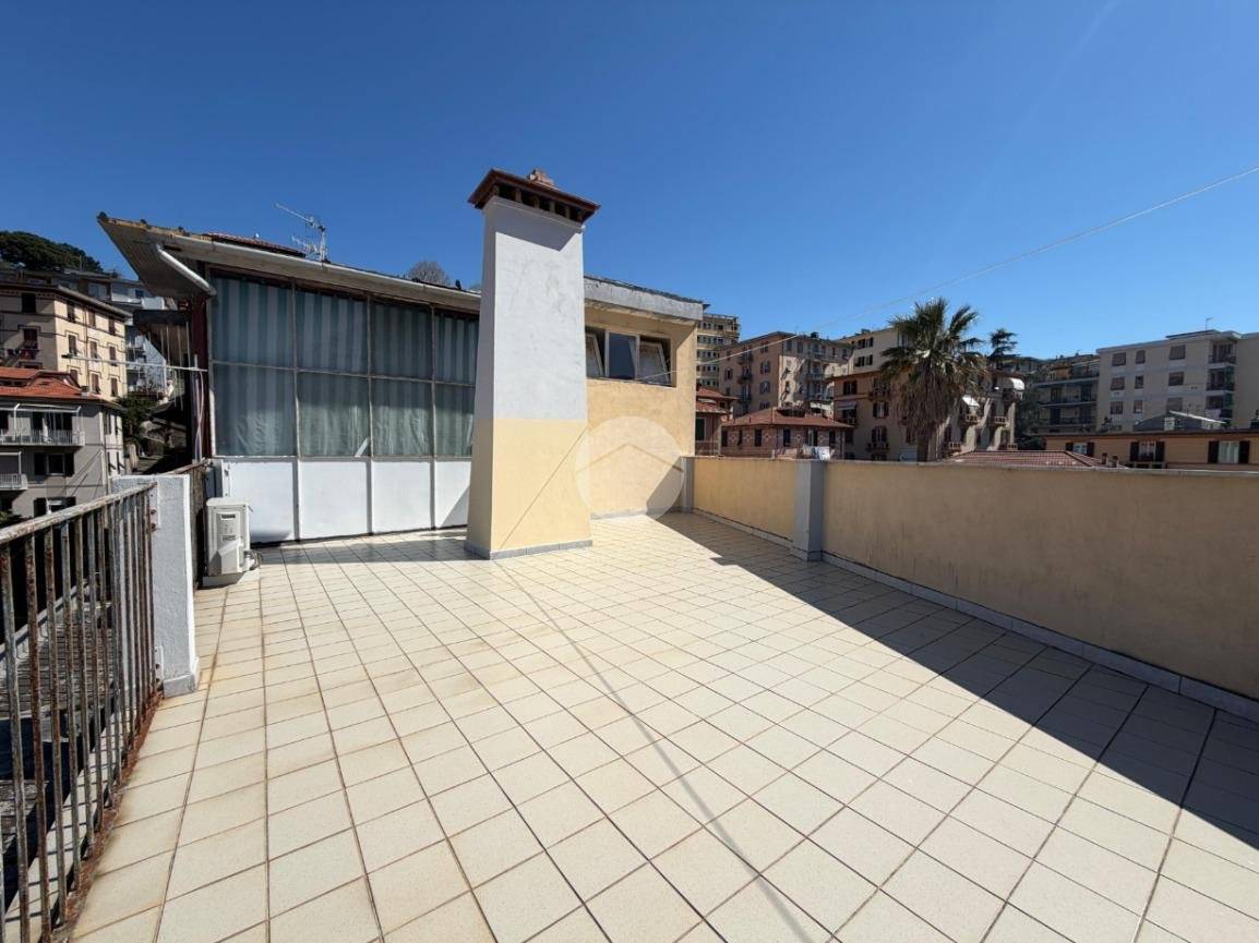 Penthouse with Panoramic Terrace in La Spezia Historic Centre - 2