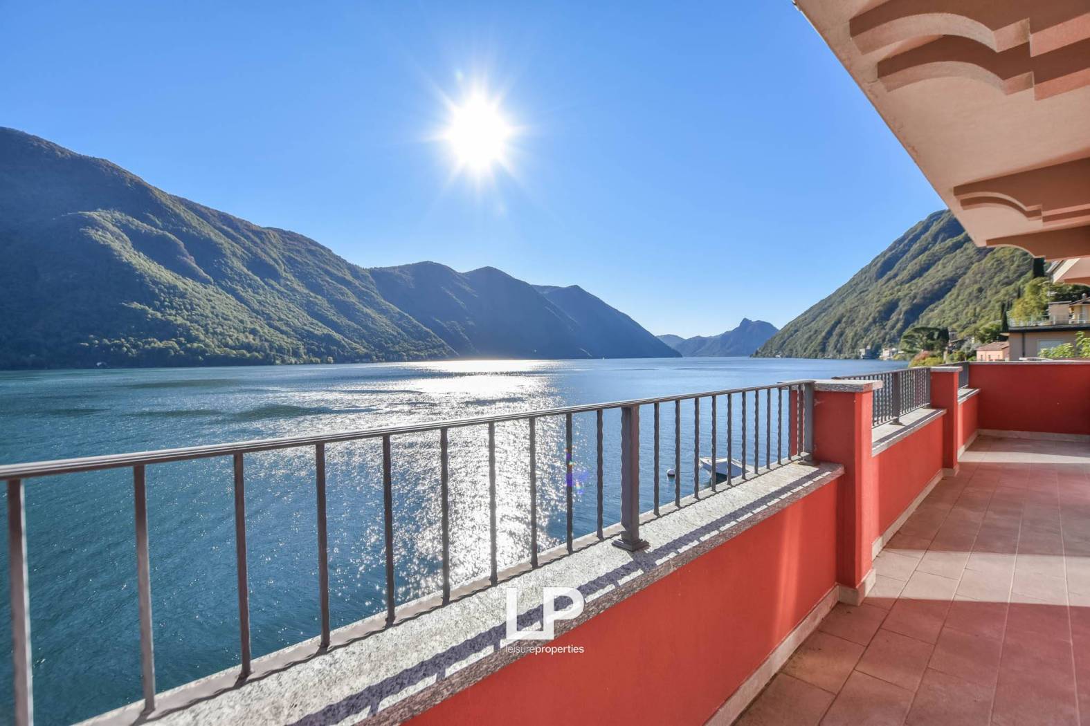Exclusive Lakefront Apartment on Lake Lugano in Residenza Riviera - 3