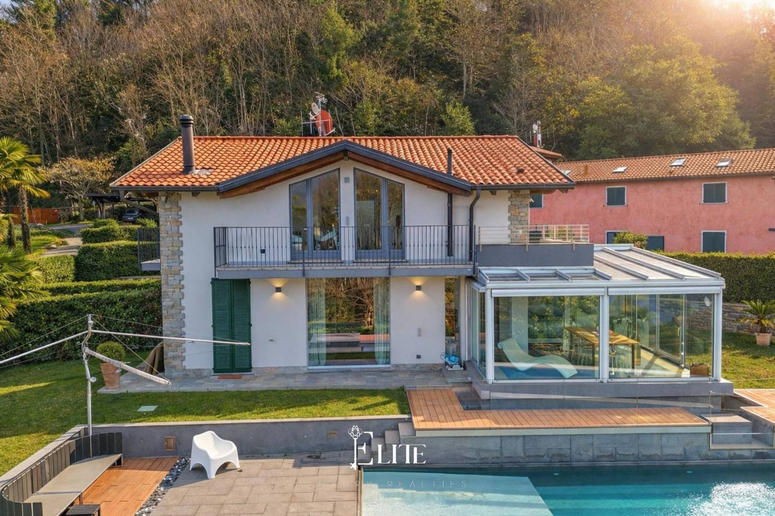 Panoramic Villa with Pool and Lake Maggiore View in Brezzo di Bedero - 4