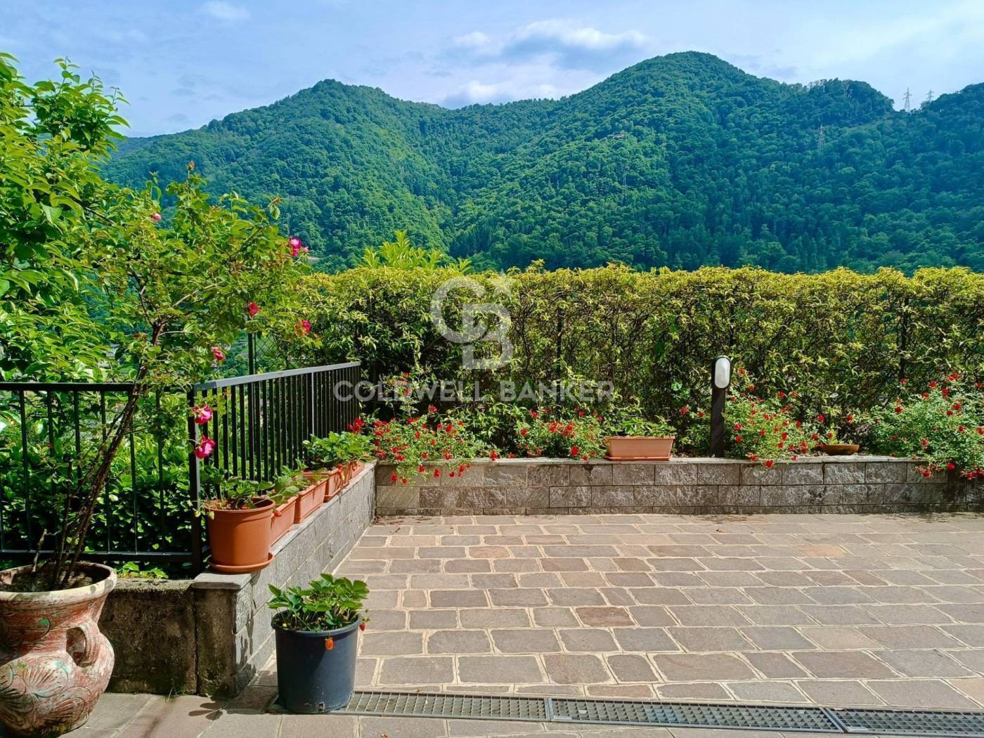 Exclusive Villa with Garden and Panoramic View in Ubiale Clanezzo - 5