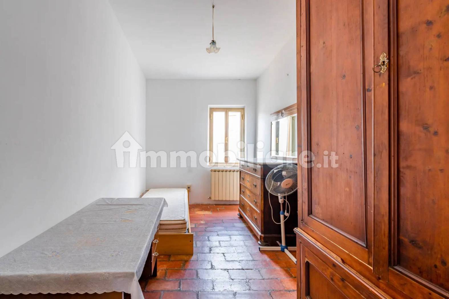 Townhouse in Collamato, Fabriano - 2