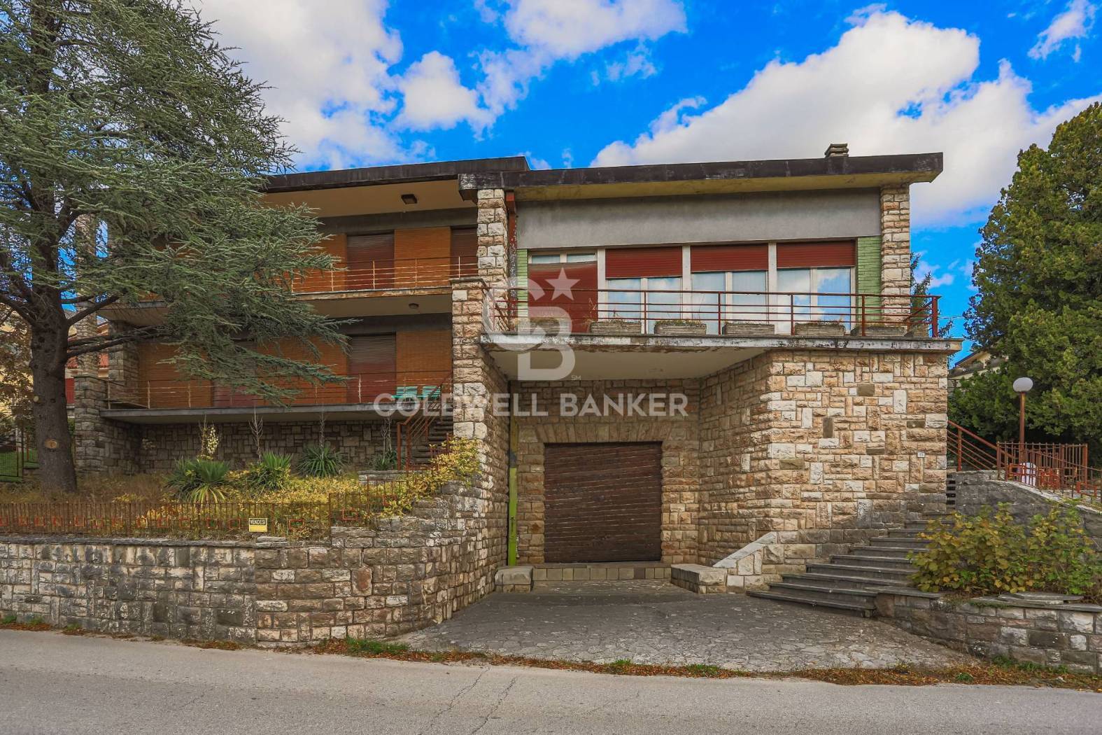 Detached Villa in Cantiano - 5