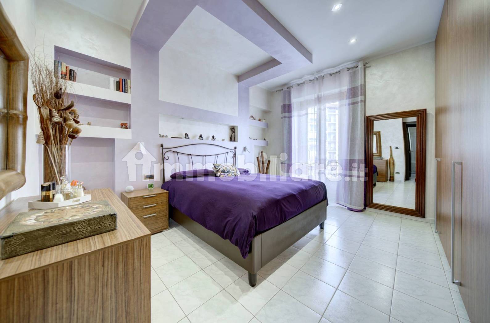 Renovated Three-Room Apartment with Three Balconies on Via Venaria in Turin - 5