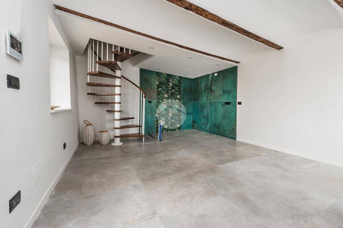 Renovated Semi-Detached House with Courtyard in Giaveno - 5