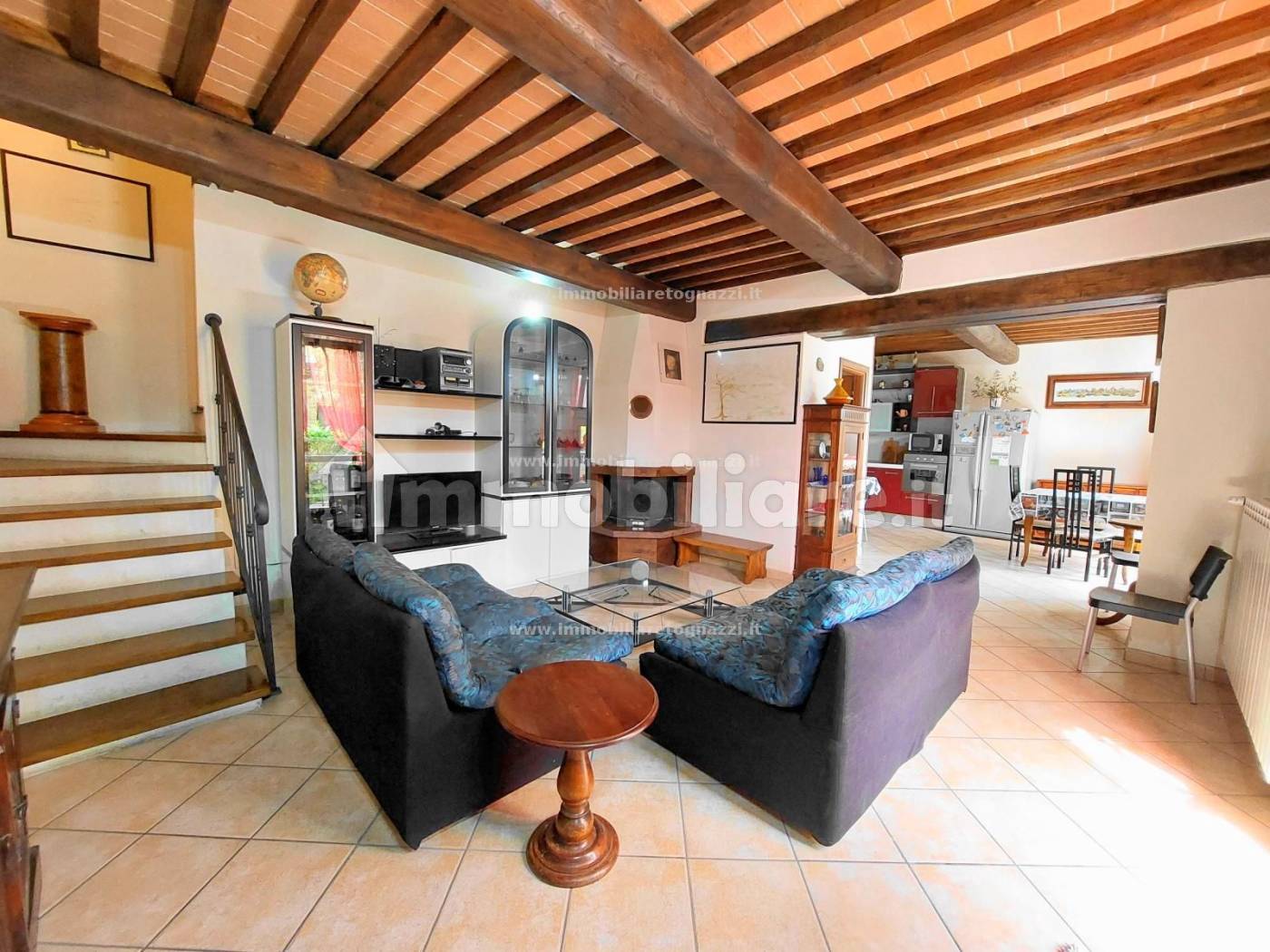 Kamenný dům se zahradou a bazénem u San Gimignana - 3