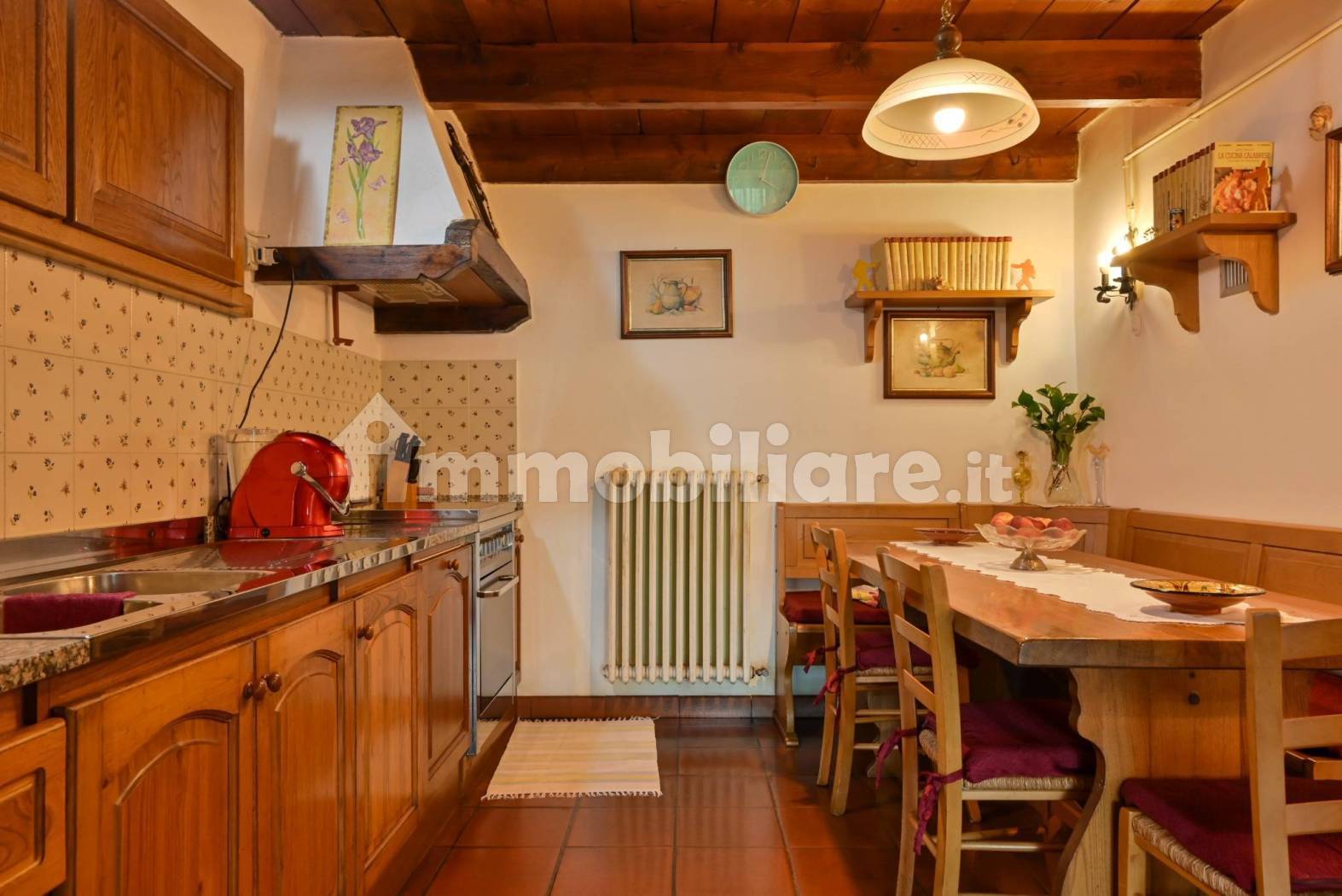 Zrekonstruovaný kamenný dům s výhledem na Apuánské Alpy u Bargy - 4