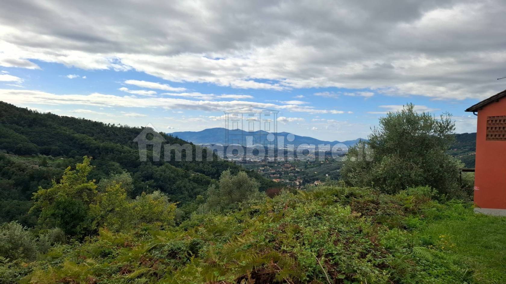 Country Estate with Three Homes and Land on the Pescia Hills - 5