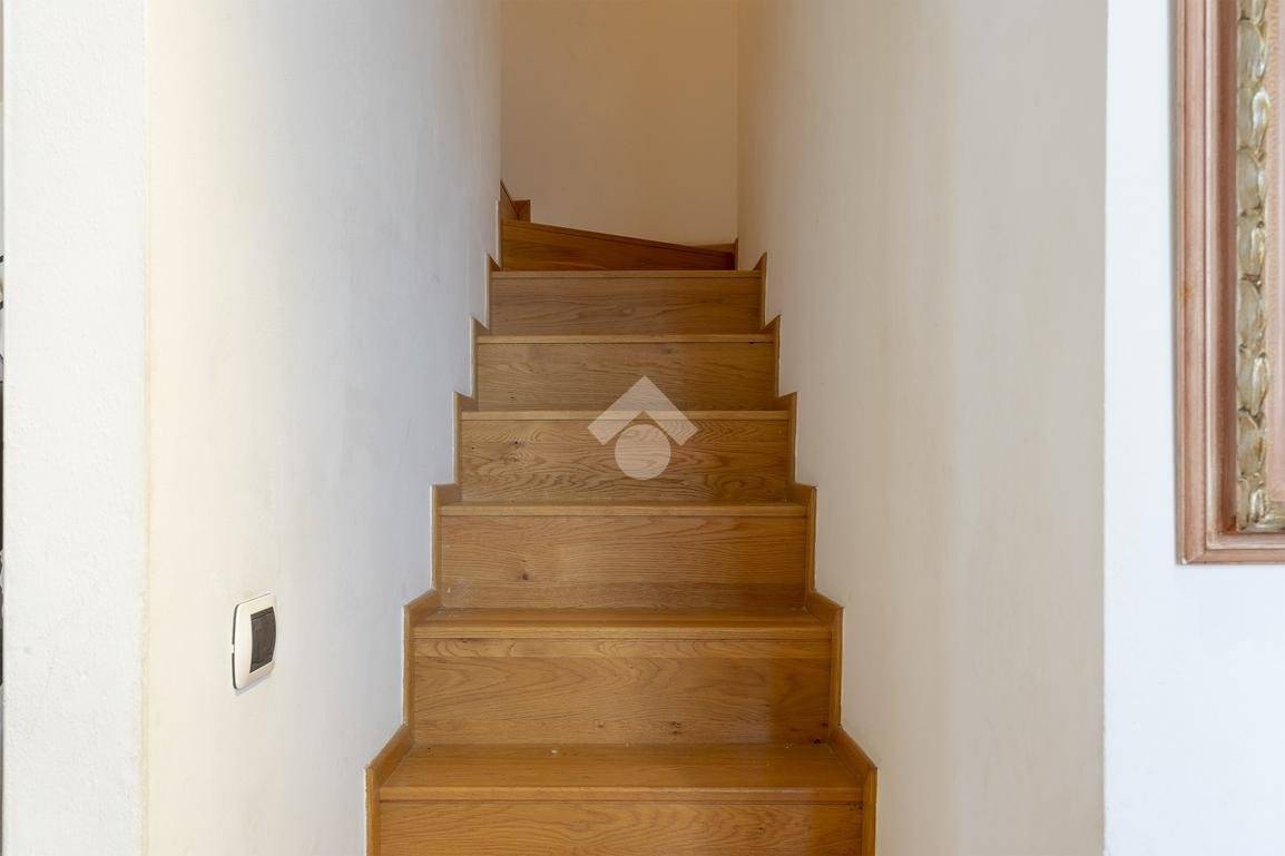 Townhouse with Garage on Via Mannelli in Florence - 4