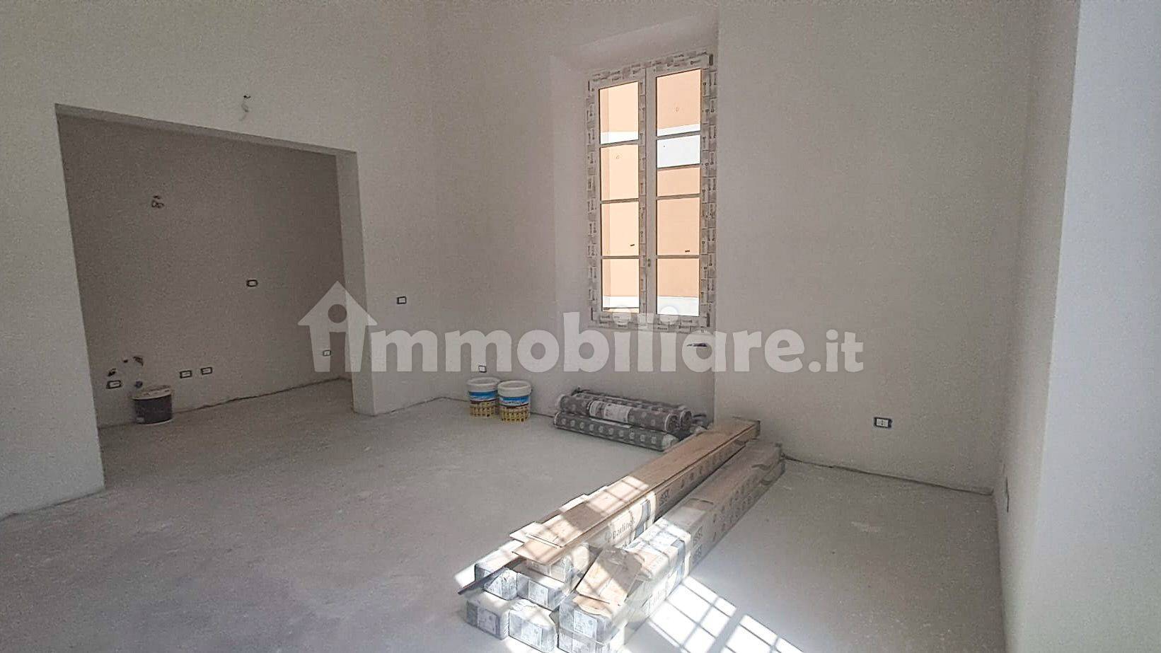 Renovated Two-Bedroom Apartment in Florence Le Cure - 2