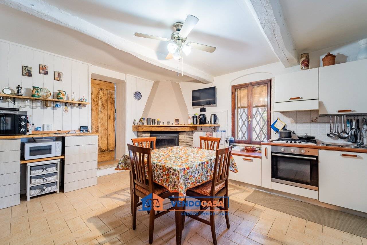Renovated Villa with Veranda and Land in Fosdinovo - 5