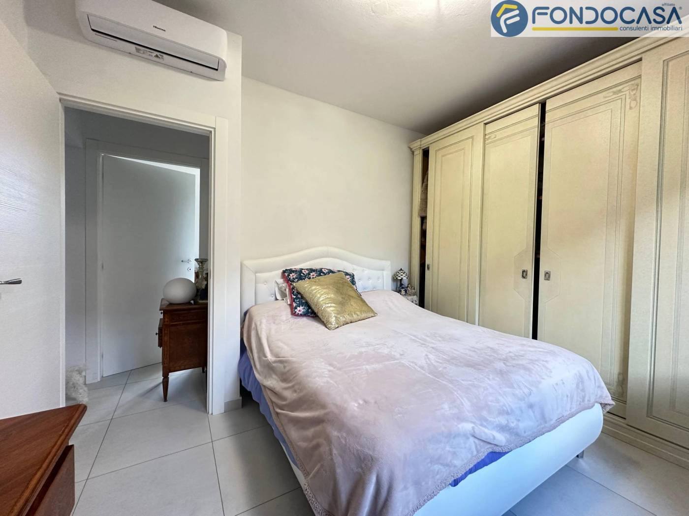 Small Villa in Marina di Ronchi, Massa - 2