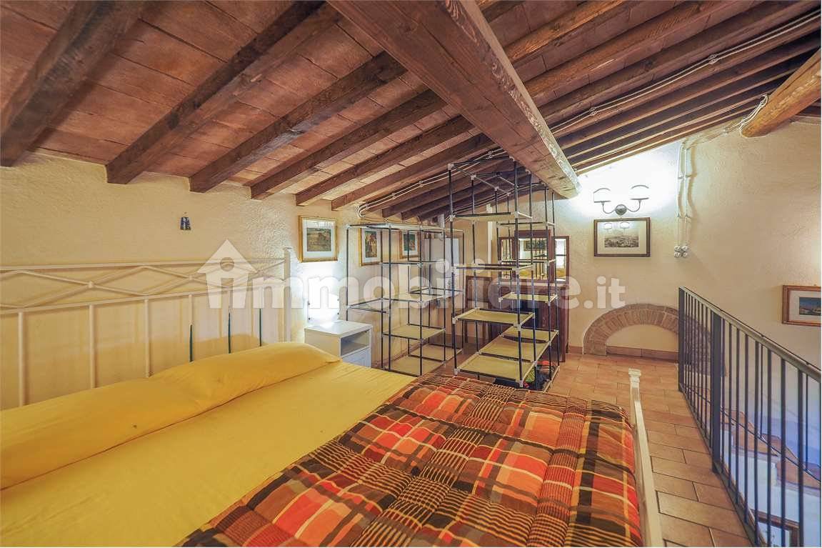 Large Villa in Perugia Montevile - 4