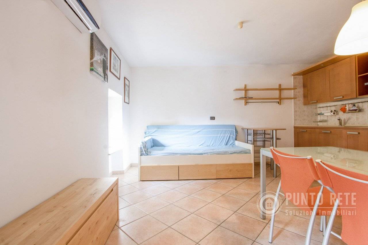 Renovated One-Bedroom Home with Mezzanine in Historic Pescantina - 5
