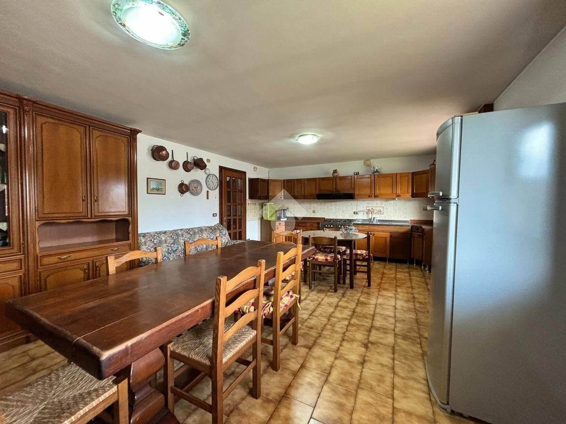 Detached Villa on Large Plot in Massanzago - 4