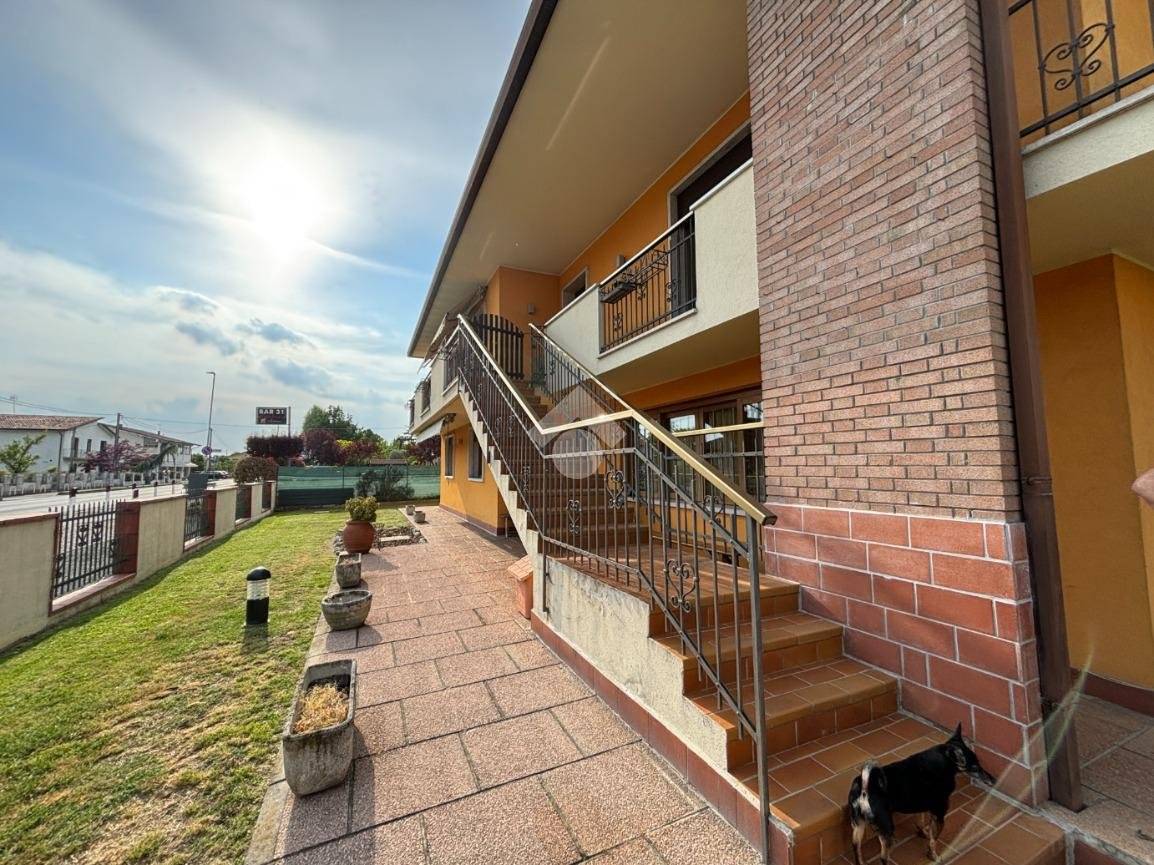 Detached Villa on Large Plot in Massanzago - 5